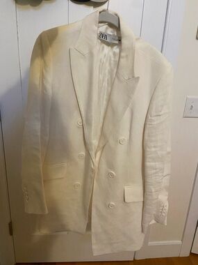 ZARA Women’s Cream Double-Breasted Linen Blazer